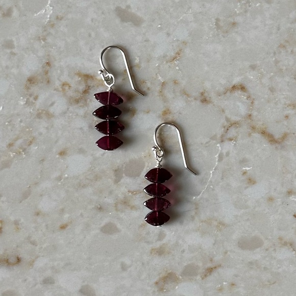 NWOT Sundance Hearth Light Earrings Garnet Sterling Silver